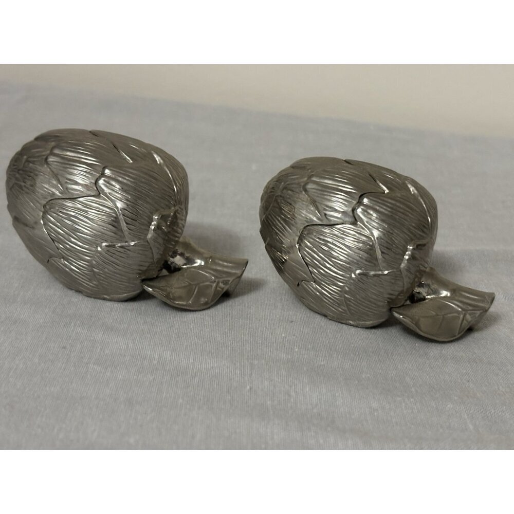 GODINGER SILVER‎ ART CO ARTICHOKE SALT & PEPPER SHAKER SET